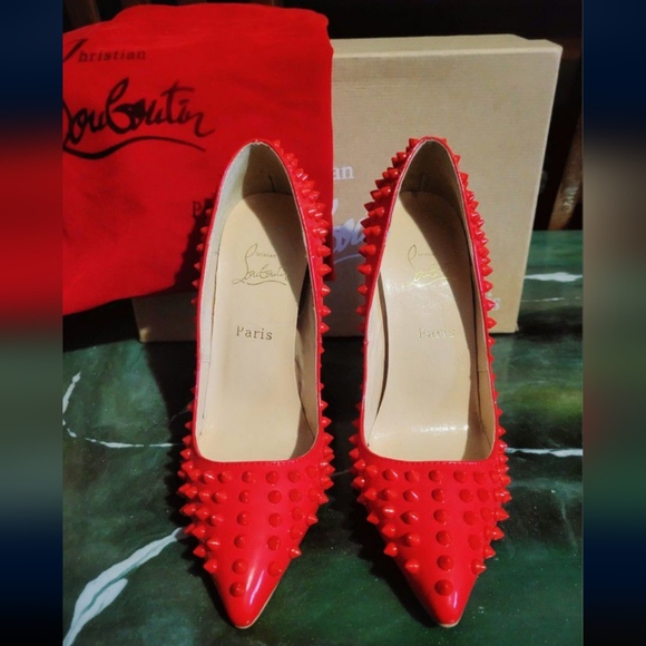 Red Stilettos - Picture 2 of 3